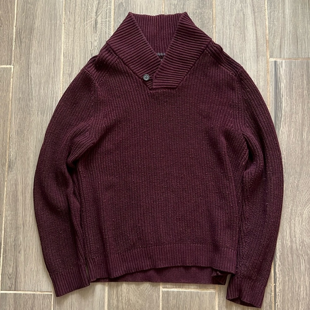 Large Maroon Banana Republic Sweater